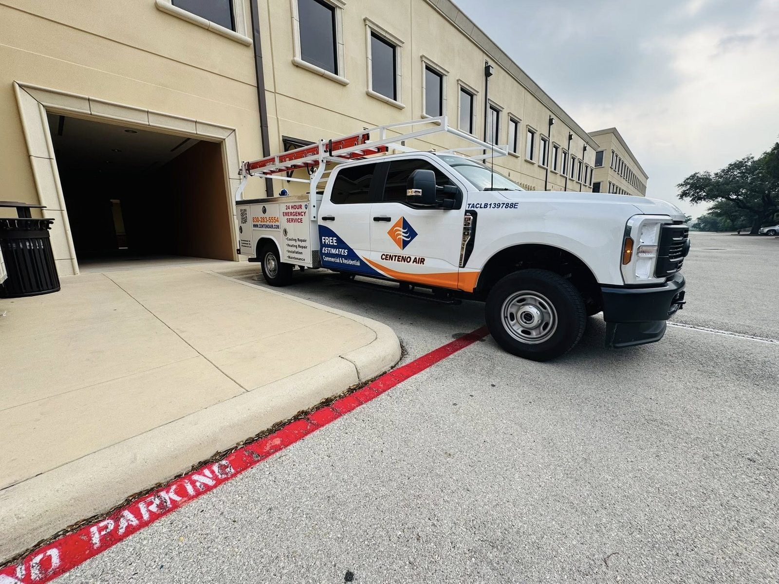 Centeno Air service truck ready for maintenance visits